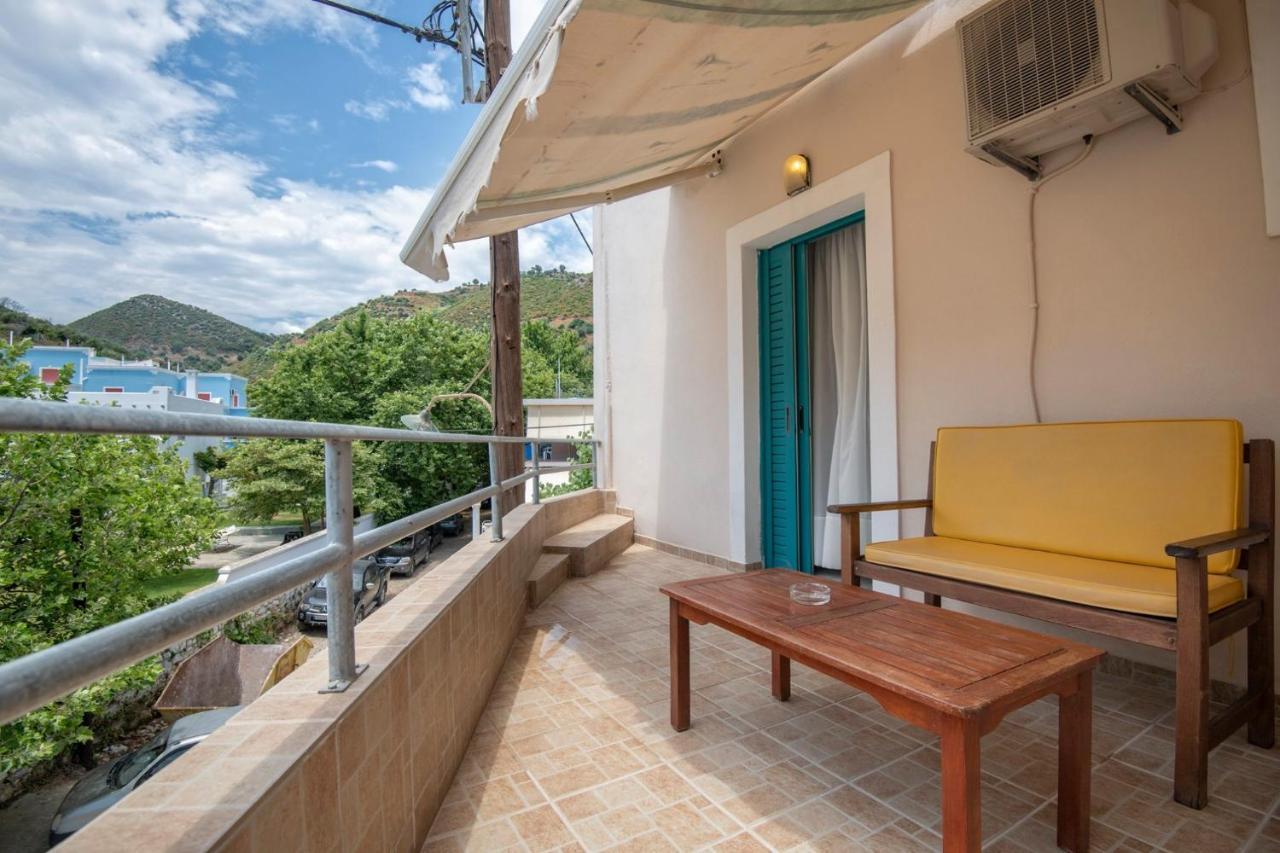 Puerto Seaside Rooms Akhladheri Ngoại thất bức ảnh